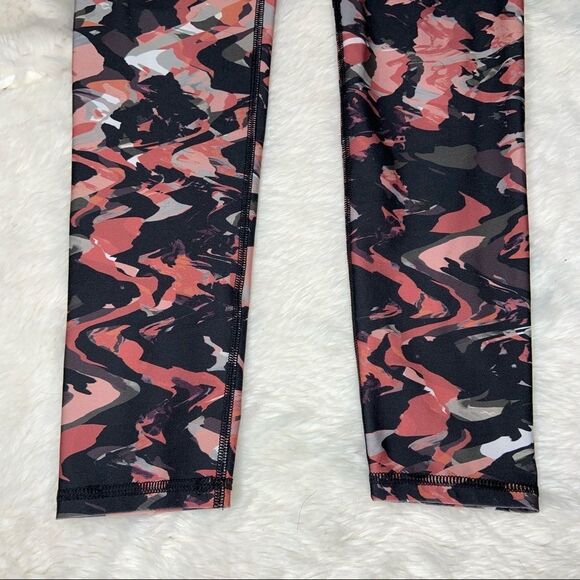 Sz Small Pink Black Fabletics Leggings - Picture 6 of 11